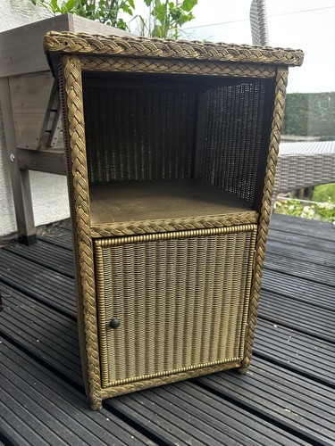 Vintage gold lusty lloyd - vintage,